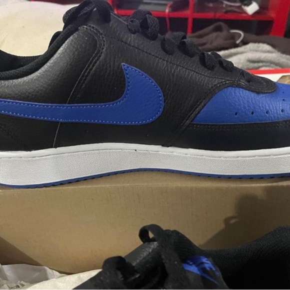 Nike Court Vision Low cut Blue/Black - Picture 3 of 3